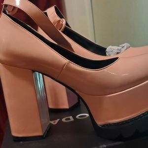 Lamoda pink high heels